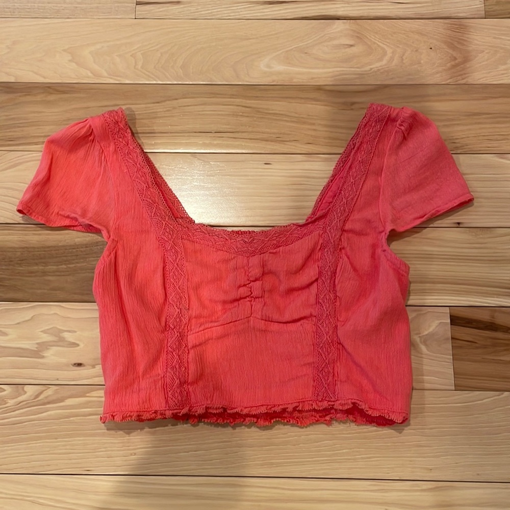 Abercrombie & Fitch crop top pink